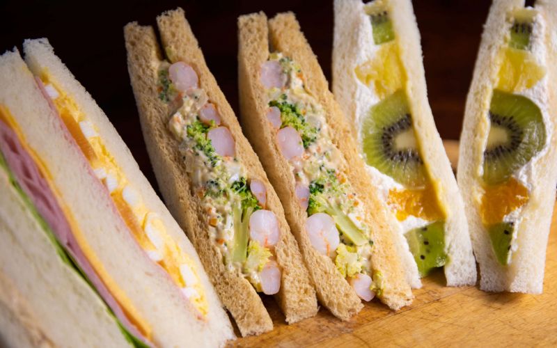 sandwich tại cửa hàng tiện lợi sandwich tại cửa hàng tiện lợi